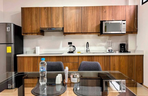Quito Apartment | Work & Play Retreat, fast Wi-Fi