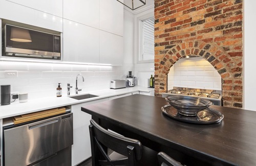 North Melbourne House | Work Sleep Live Melbourne