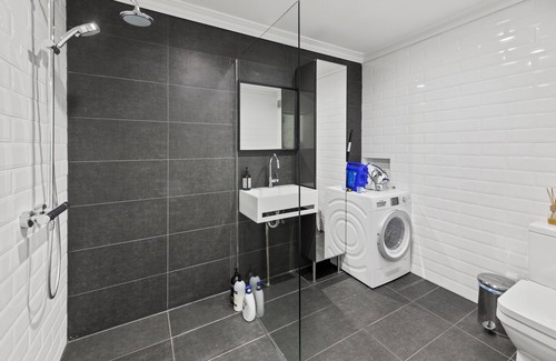 North Melbourne House | Work Sleep Live Melbourne