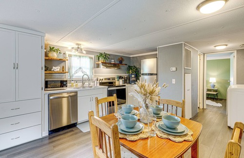 Taylorsville Cottage | Working Farm! Home 2 Mi to Marina on Lake Hickory