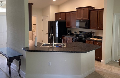 Mirror Lakes House | Working power 4 bed 2 bath big yard swim spa 20 min to the beach