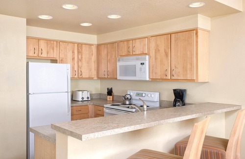 Seaside Gilbert District Resort | Worldmark Seaside, Beachfront Resort! Add Nights 5, 6 &7 only 50 each.