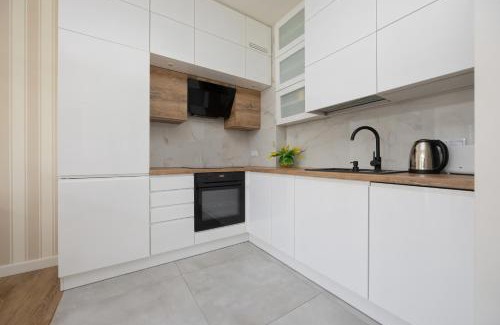 Mokotow Apartment | Woronicza by Solarento