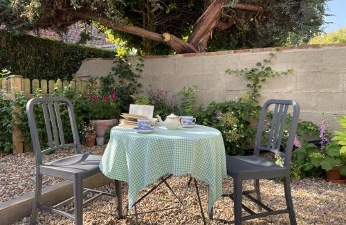 Worstead House | Worstead Cottage by Big Skies Cottages
