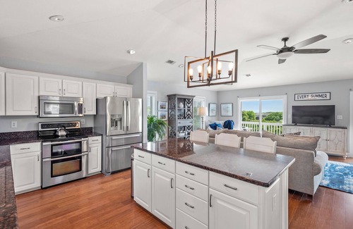 Sea Scape House | Worthington Lane: Pool, Hot Tub, Golf Course View