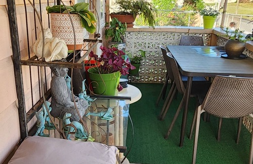 Brighton Cottage | Worthwhile Stays Room #1