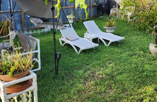 Brighton Cottage | Worthwhile Stays Room #1