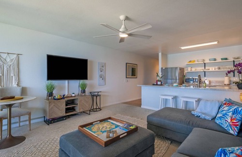 Wailua House Lots Condo | Wow the beach is right here! Plus air conditioned!