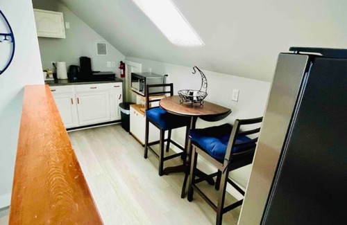 Newport Condo | Wrap around deck with sunset view