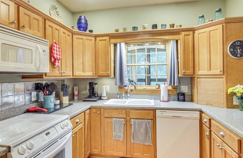 Bakersville Cottage | Wraparound Porch w/Views: Blue Ridge Mtn Gem!