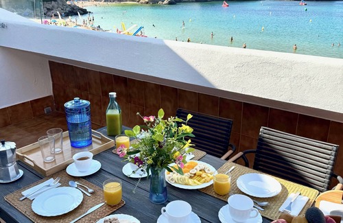 Arenal d'en Castell House | Write us! LastMinute 26Sep to 23 Oct 66%Dto. Touch the sea house on the beach!