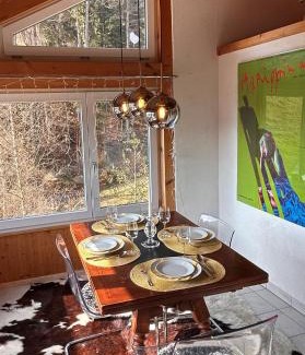 Neckertal Apartment | Wunderschöne Maisonette-Ferienwohnung in stattlichem Toggenburgerhaus
