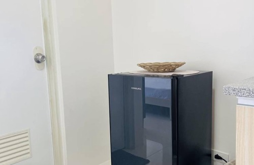 Jaro Apartment | WV Towers Studio with Pool Access