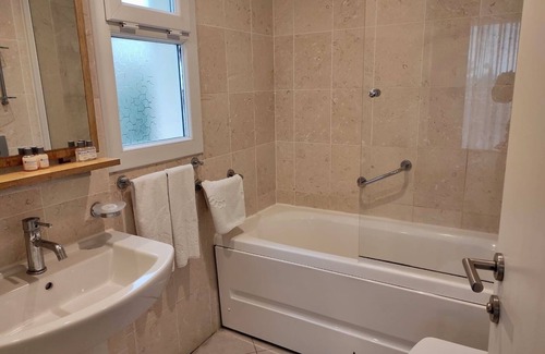Kusadasi Apartment | Wyndam Golf Resort House At Kuşadası 2 room 2 bathroom 1 living room