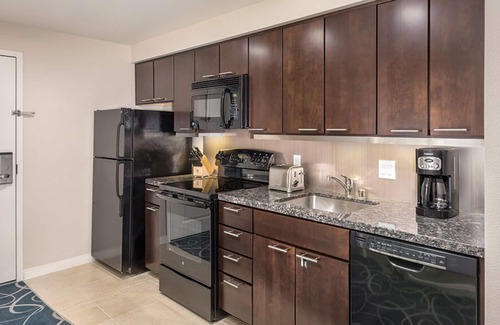 Las Vegas Resort | Wyndham Desert Blue, 2 br Condo, Free WiFi and Parking