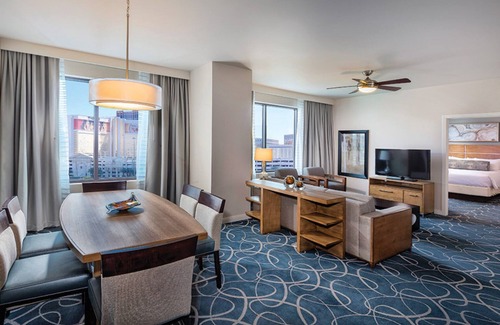 Las Vegas Resort | Wyndham Desert Blue, 2 br Condo, Free WiFi and Parking