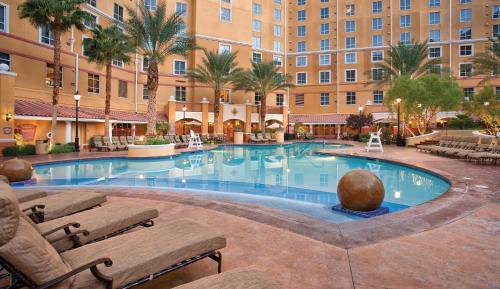 Paradise House | Wyndham Grand Desert 3BR Apartment with Resort Access
