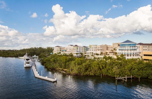 Jupiter Hotel | Wyndham Grand Jupiter at Harbourside Place