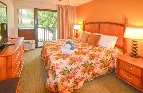 Hanamaulu Resort | Wyndham Kauai Beach Villas Resort 2 Bedroom Unit Sleeps 6