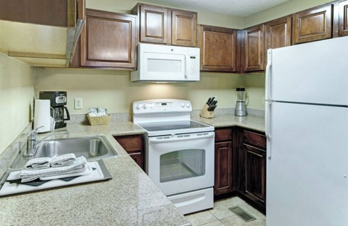 Williamsburg Resort | Wyndham Kingsgate, 3 BR Dlx - Sleeps 10, Indoor Pool! 25% Deposit, LOCAL HOST!