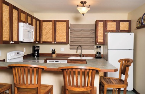 Historic Kailua Village Condo | Wyndham Kona Hawaiian | Two 2BR King Bed Suites