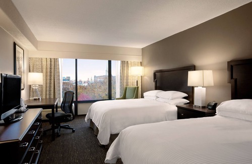 Center City East Hotel | Wyndham Philadelphia Historic District