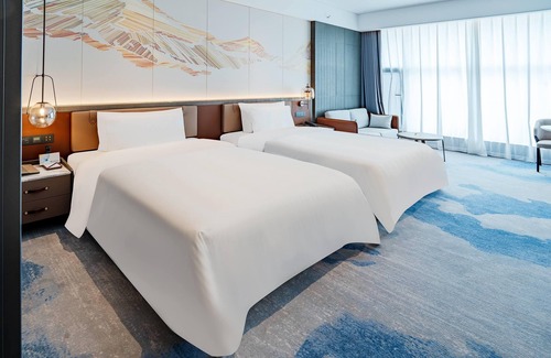 Luliang County Hotel | Wyndham Qujing Luliang
