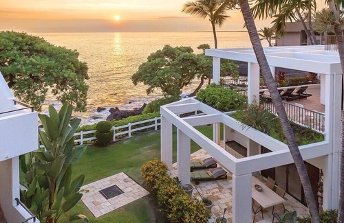 Historic Kailua Village Condo | Wyndham Royal Sea Cliff | Three 2BR/2BA Suites Sleeps 18!