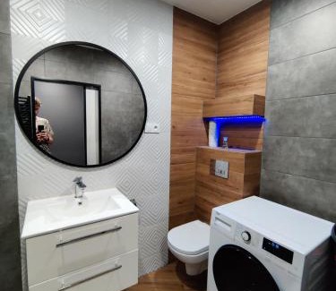 Kowary Apartment | WYPOSAŻONY APARTAMENT, 10 KM szlakiem na Śnieżkę, otoczony górami i spokojem