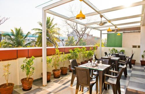 Hoysala Nagar Hotel | X by Bloom l Indiranagar