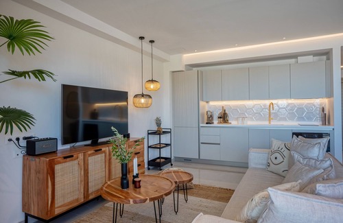 Kalyves Apartment | Xenodiki, Amphimatrion Luxe Apt, 750m to the beach, common pool & lovely view