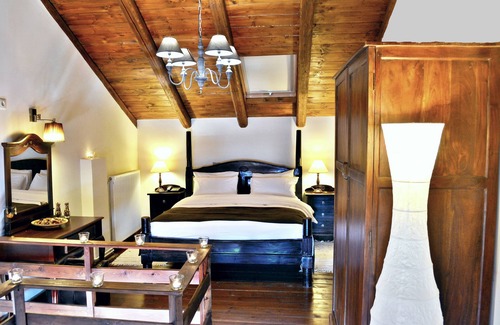 Arachova Hotel | Xenonas Iresioni