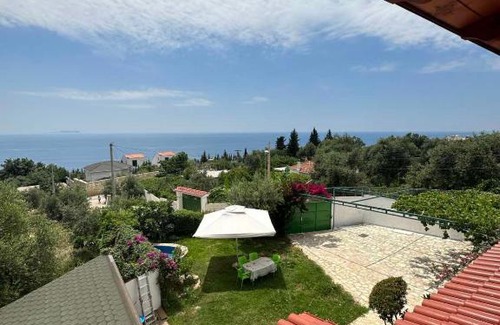 Dhermi Hotel | XHEKO ROOMS