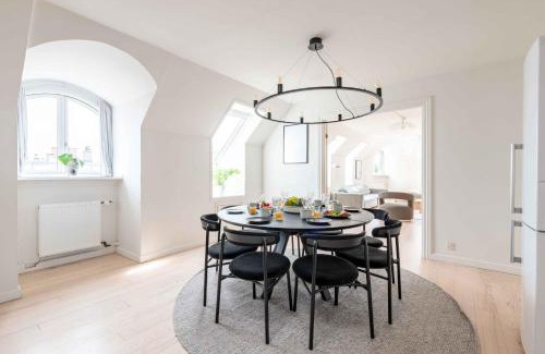 København V Apartment | XL Exclusive Penthouse by Copenhagen City & Tivoli