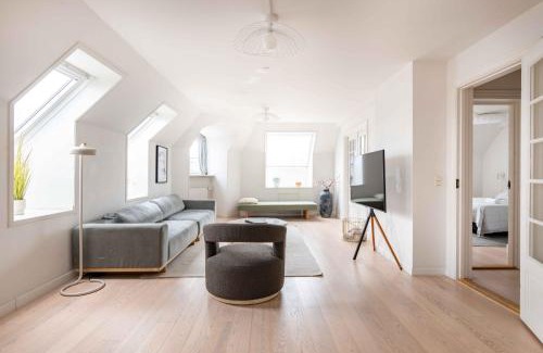 København V Apartment | XL Exclusive Penthouse by Copenhagen City & Tivoli