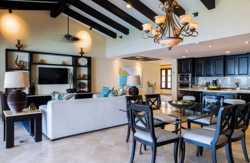 Amapas Resort | Xmas 12/19-26 OCEANFRONT 3-bedroom PH w/wifi in 5 Star Resort in PV
