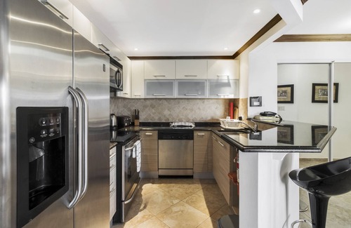 St. Lawrence Gap Apartment | Xmas now available. 403 Terraces, St Lawrence Gap, just steps from Dover Beach