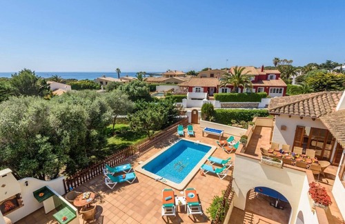 Son Xoriguer Villa | Xoric 5 bedroom villa, Cala'n Bosch