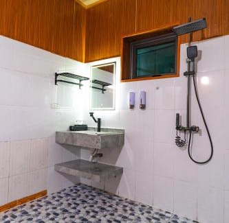Hoa Lu House | Xuân Bách Family Motel