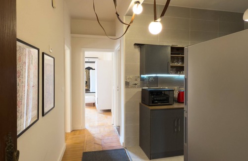 Heliopolis Apartment | Xuru Stay I The 2bdr Crimson Crib @ The Heart Of Heliopolis