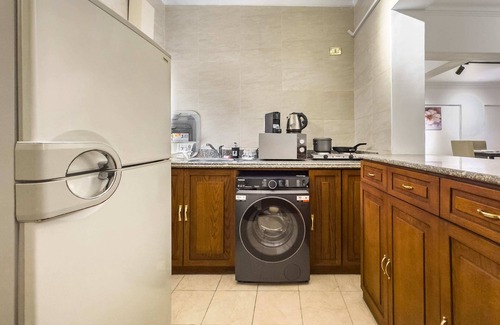 Taqseem Laselky Apartment | Xuru Stay I The 2bdr Velvet Vibe @ Maadi