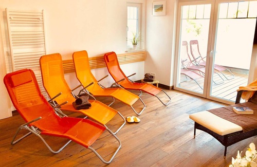 Kroeslin Apartment | XXL floor with sauna - Villa Vier Inselblick