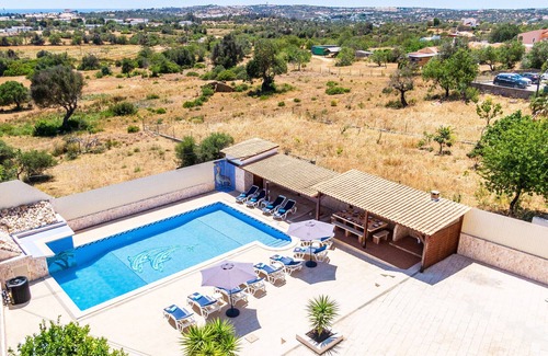Albufeira Villa | XXL villa w/heatable pool & XL jacuzzi
