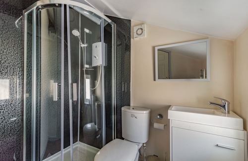 St Davids Cottage | Y BWTHYN, pet friendly, with a garden in St Davids