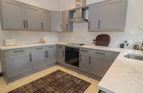 Conwy Cottage | Y GRANAR, pet friendly, character holiday cottage in Conwy