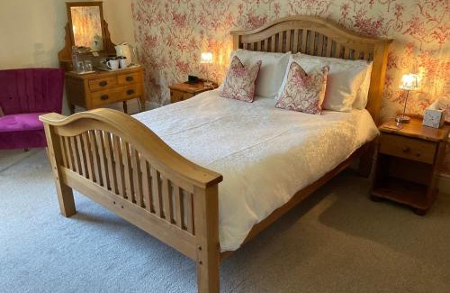 Tyn-y-Groes Bed & Breakfast | Y Llew Coch