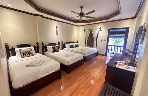 Luang Prabang Hotel | Y Not Lao Villa