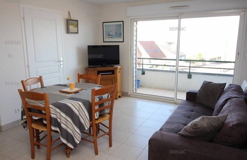 Le Crotoy Apartment | YACHTING 25, In a beautiful residence facing the sea