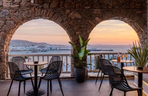 Mykonos Bed & Breakfast | Yalos Hotel Sunset view Mykonos town private rooms