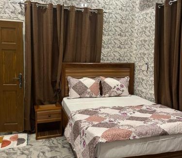 Serrekunda Apartment | Yamou,shona and yafatou
